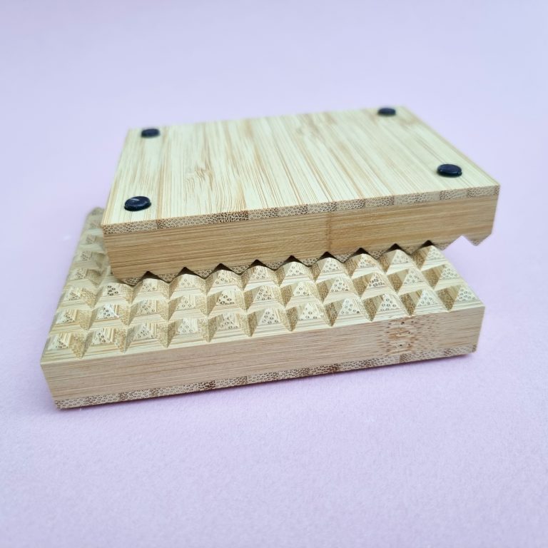 SOAP DISH SPIKY